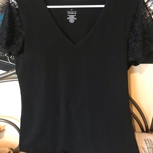 Torrid black 2x shirt